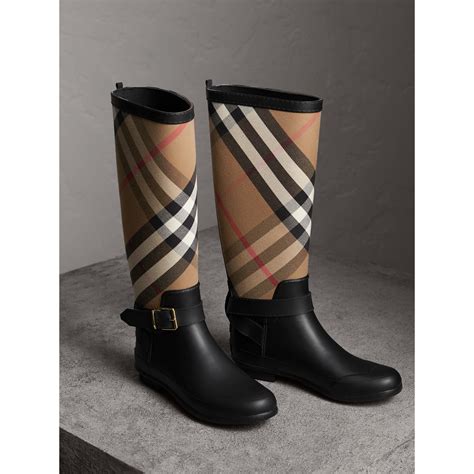 burberry rain boots for men